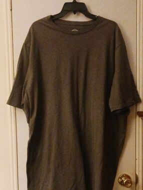 Classic Men's Crew Neck T-Shirt - Dark Gray